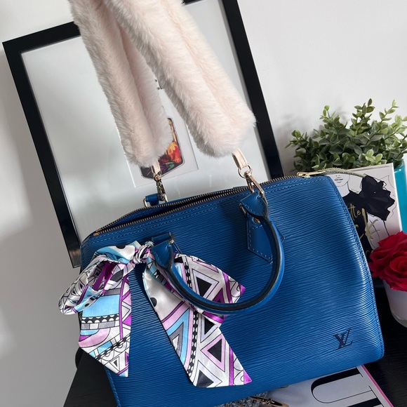 Authentic Louis Vuitton Epi Speedy 25 - Picture 9 of 12